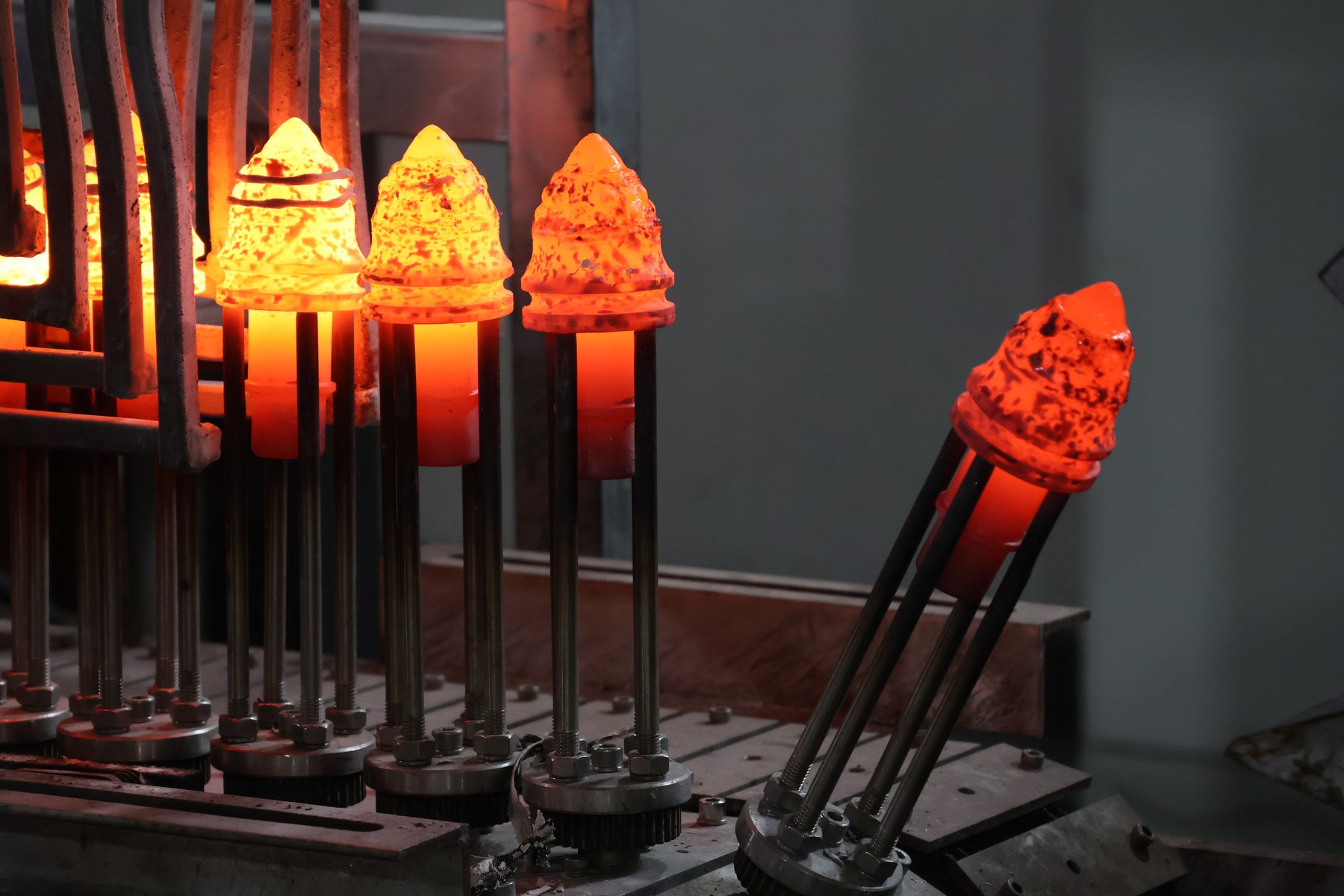 Bullet teeth on the brazing production line